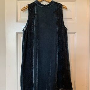 Gianni Bini Blue velvet sleeveless dress size large